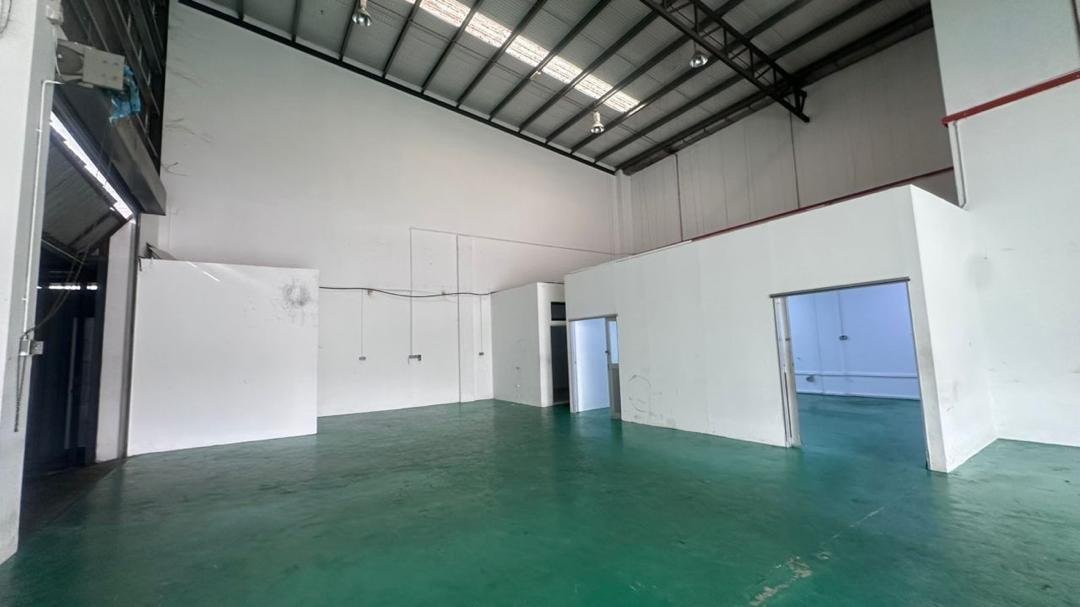 1.5 Storey Cluster Factory for Rent in Eco Business Park 1, Dato Onn