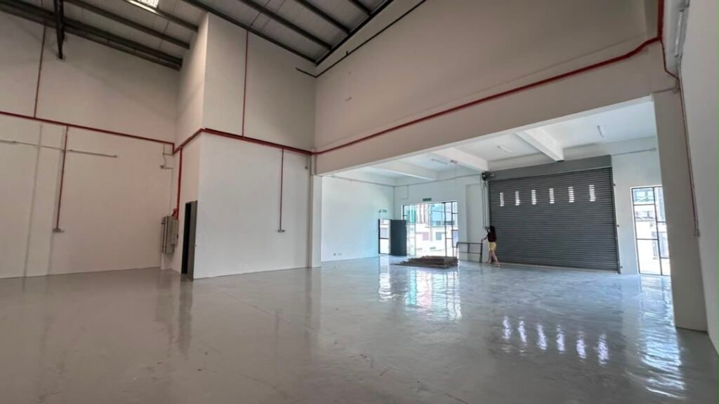 For Rent: 1.5 Storey Cluster Factory at Eco Business Park 1, Dato Onn