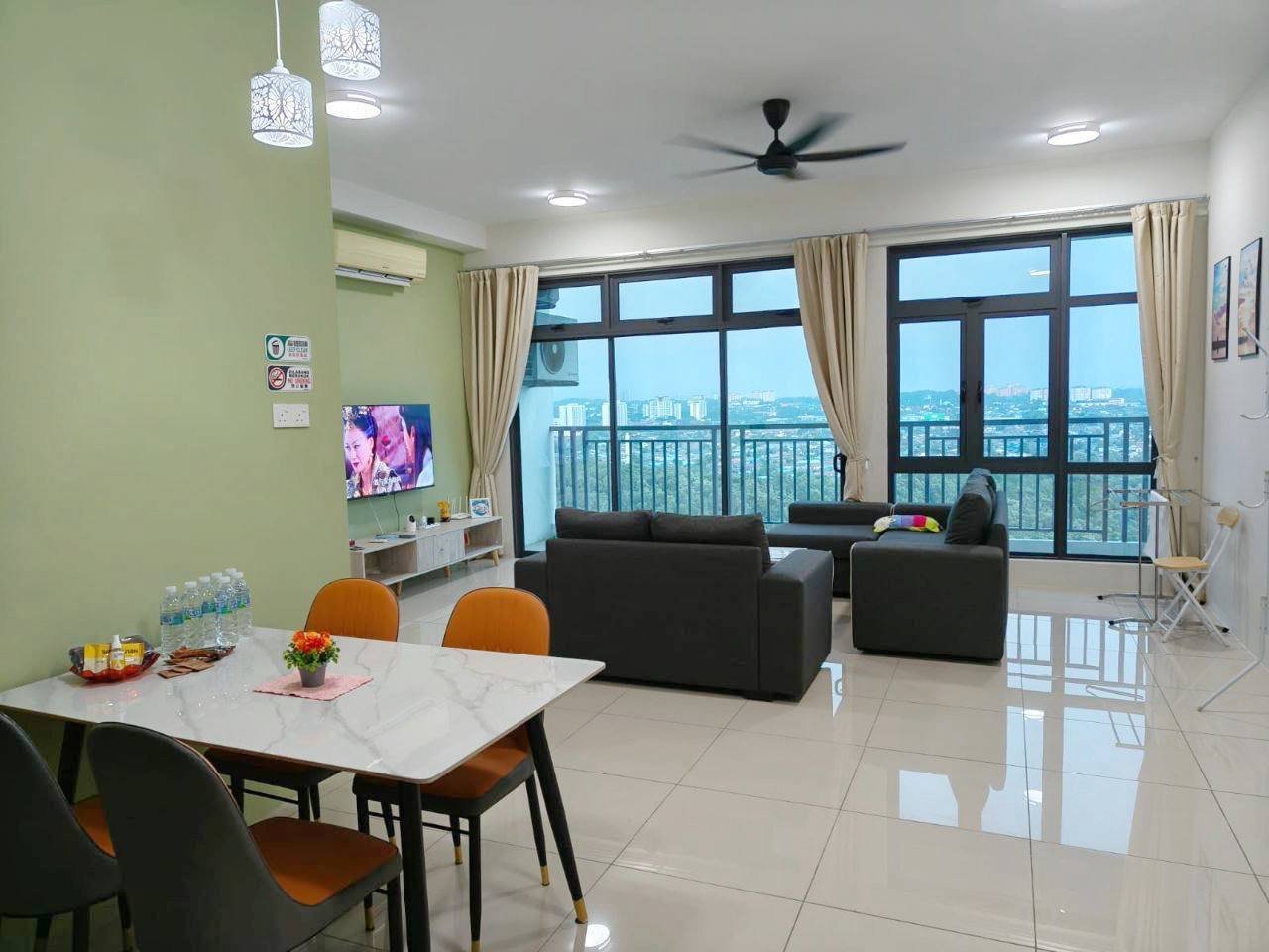 Fully Furnished 3-Bedroom High-Rise at 8scape Residences, Taman Sutera, Perling