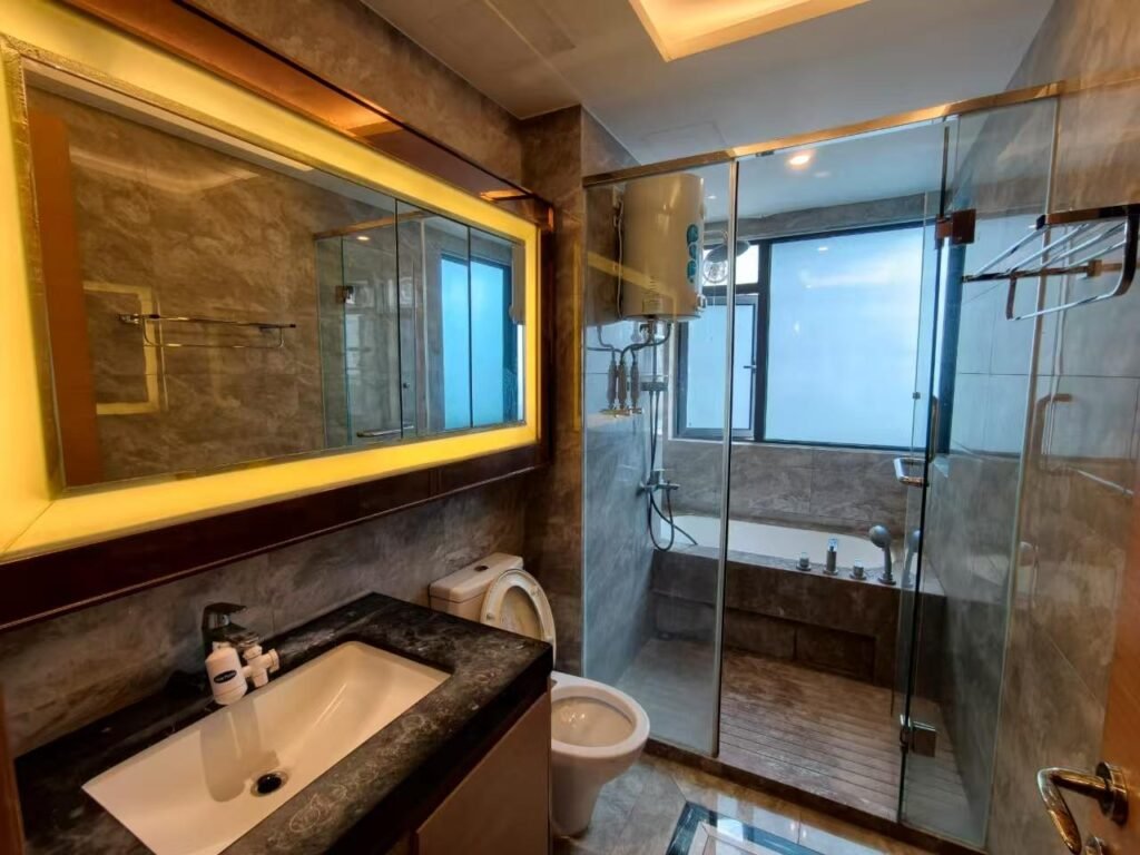 Additional interior photo of the furnished apartment